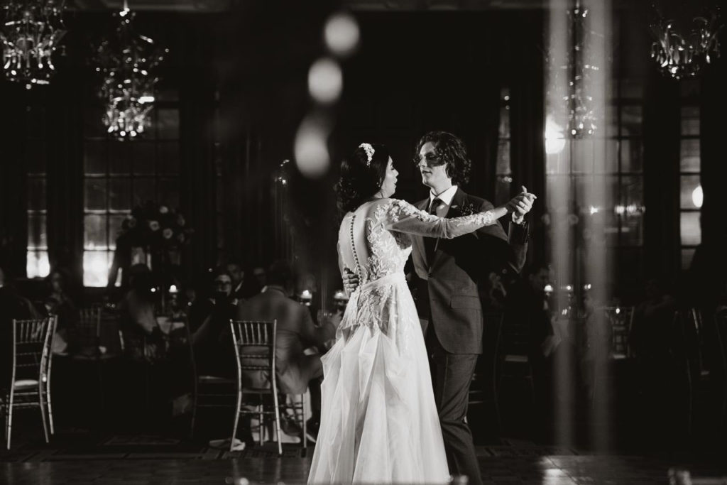 CHICAGO_FINE_ART_DOCUMENTARY_WEDDING_PHOTOGRAPHER_Maloos_Photography