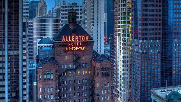 Allerton Hotel in Chicago