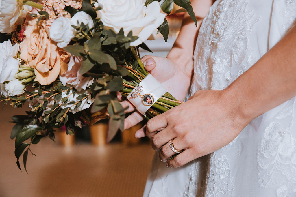 photography of the bride’s bouquet