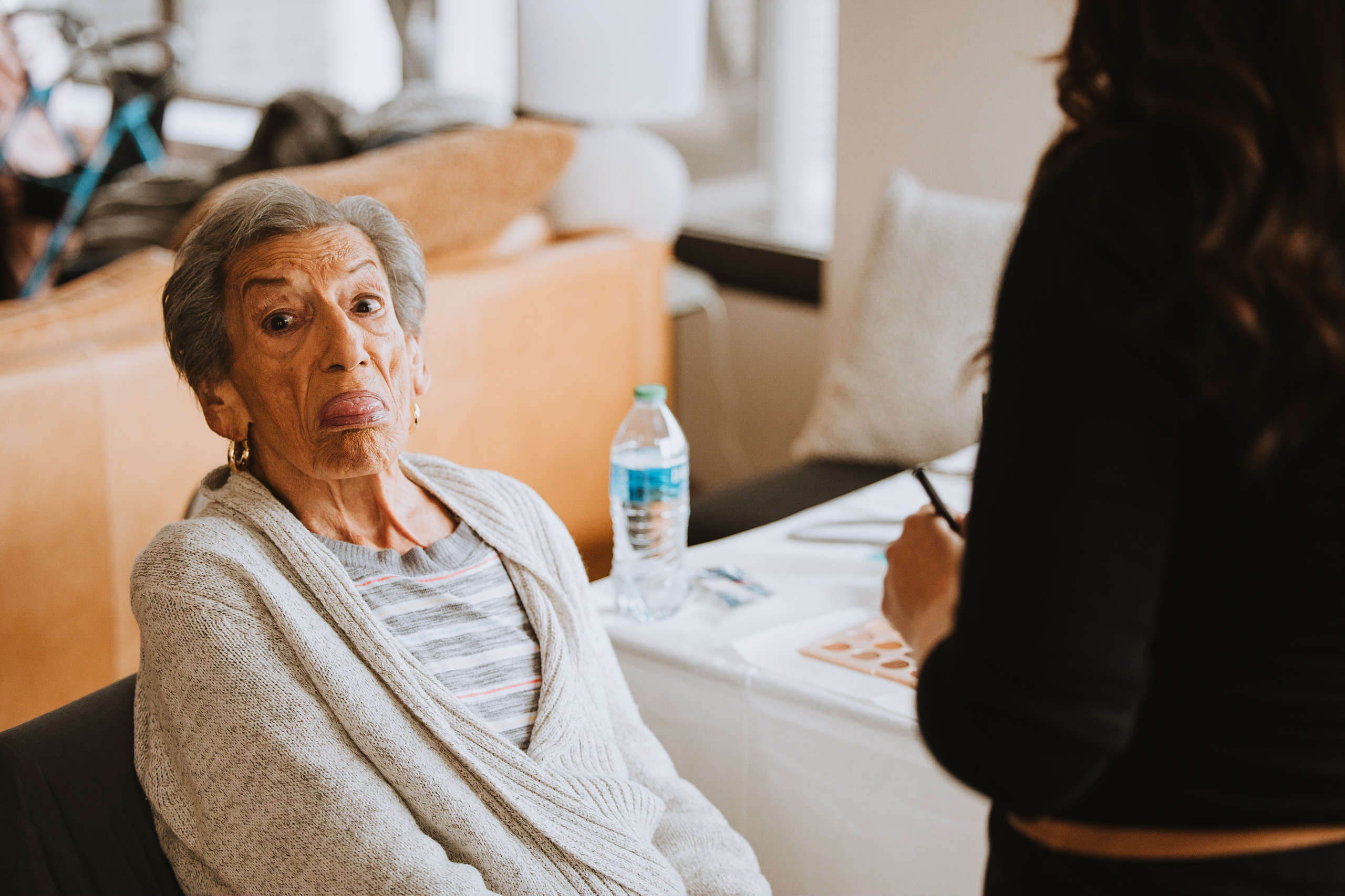 Photographing parents at weddings in 5 special moments