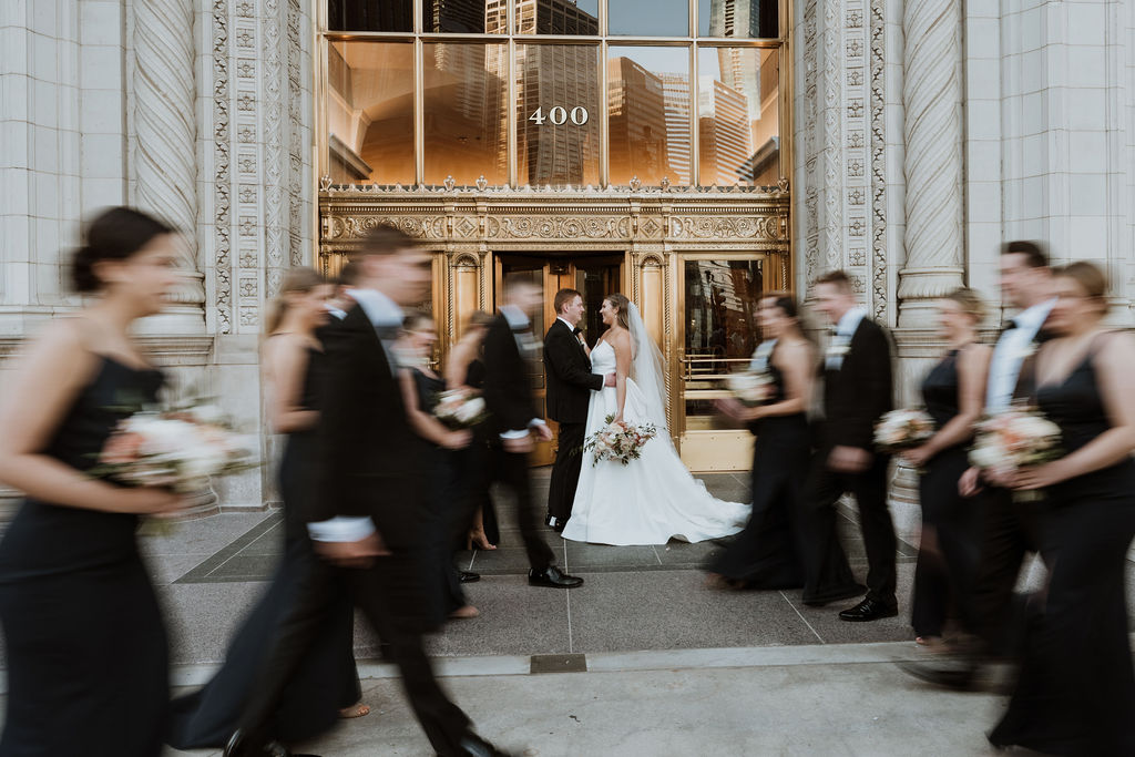 find the Best Chicago wedding photographer